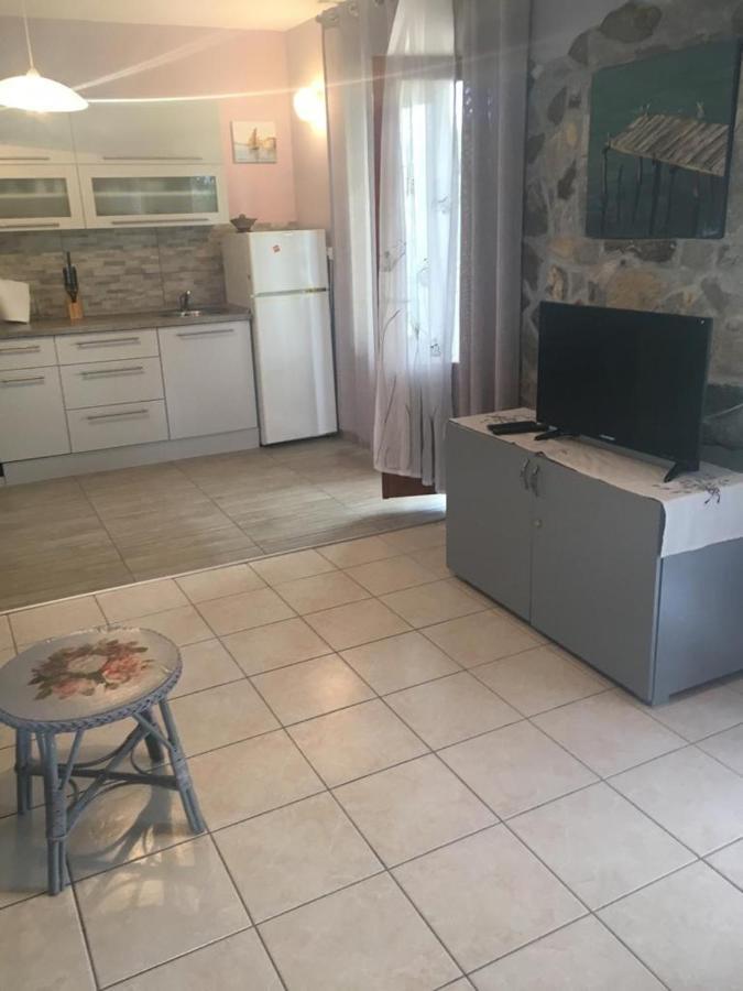 Smilje Apartment Селине Екстериор снимка